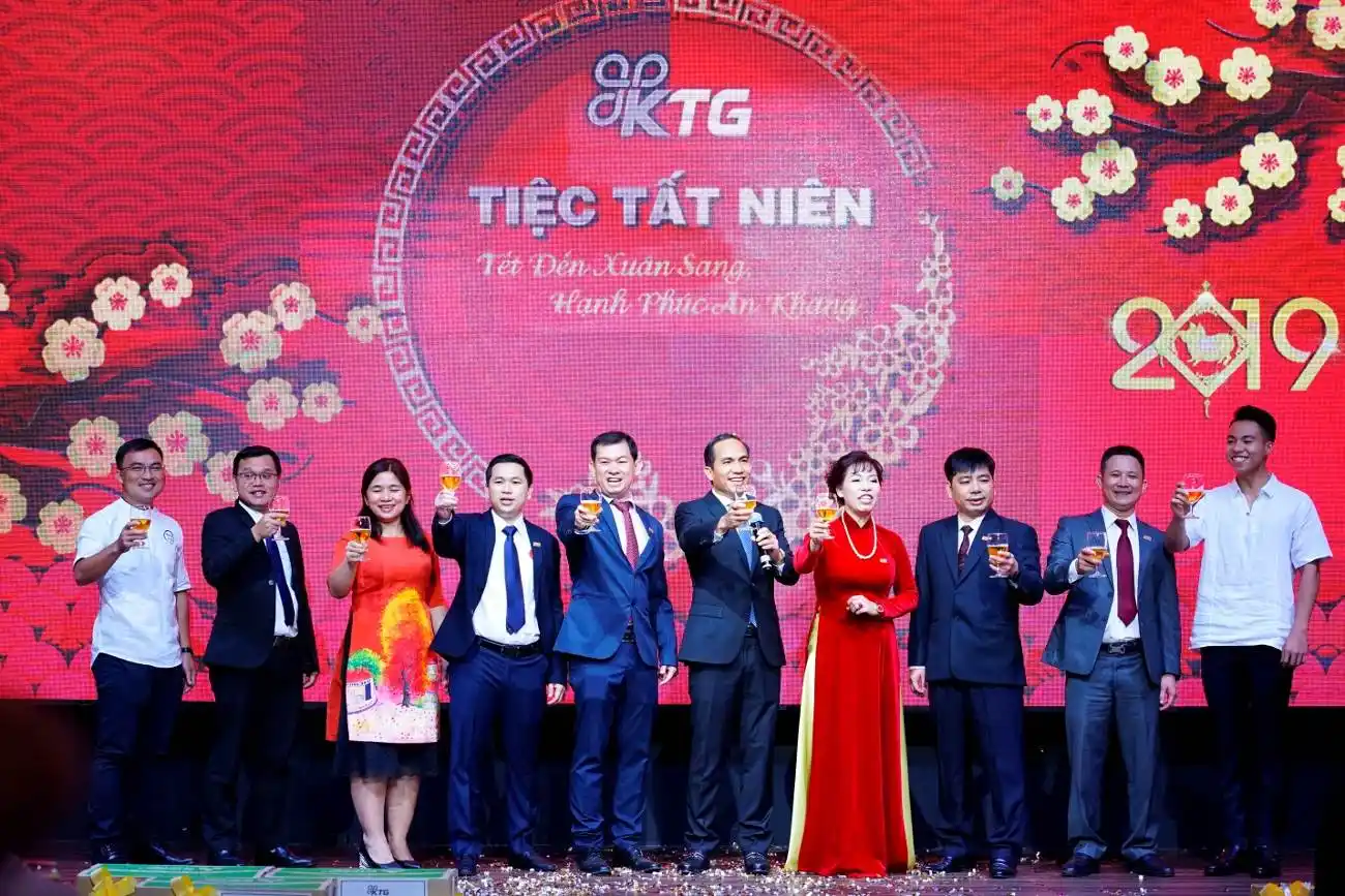 Tiệc Tất Niên Công Ty