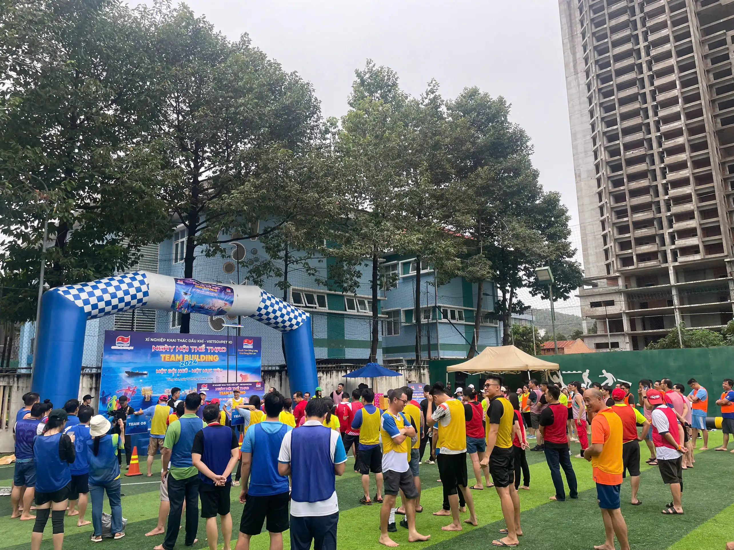 Tổ chức hội thao cho công ty kết hợp team building Tổ chức hội thao cho công ty kết hợp team building