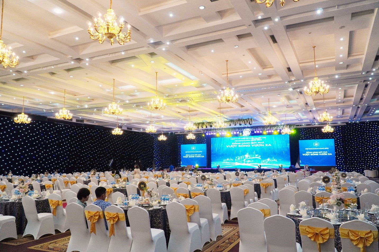 Đa dạng địa điểm tổ chức sự kiện, tiệc tối sang trọng tại trung tâm TP.HCM